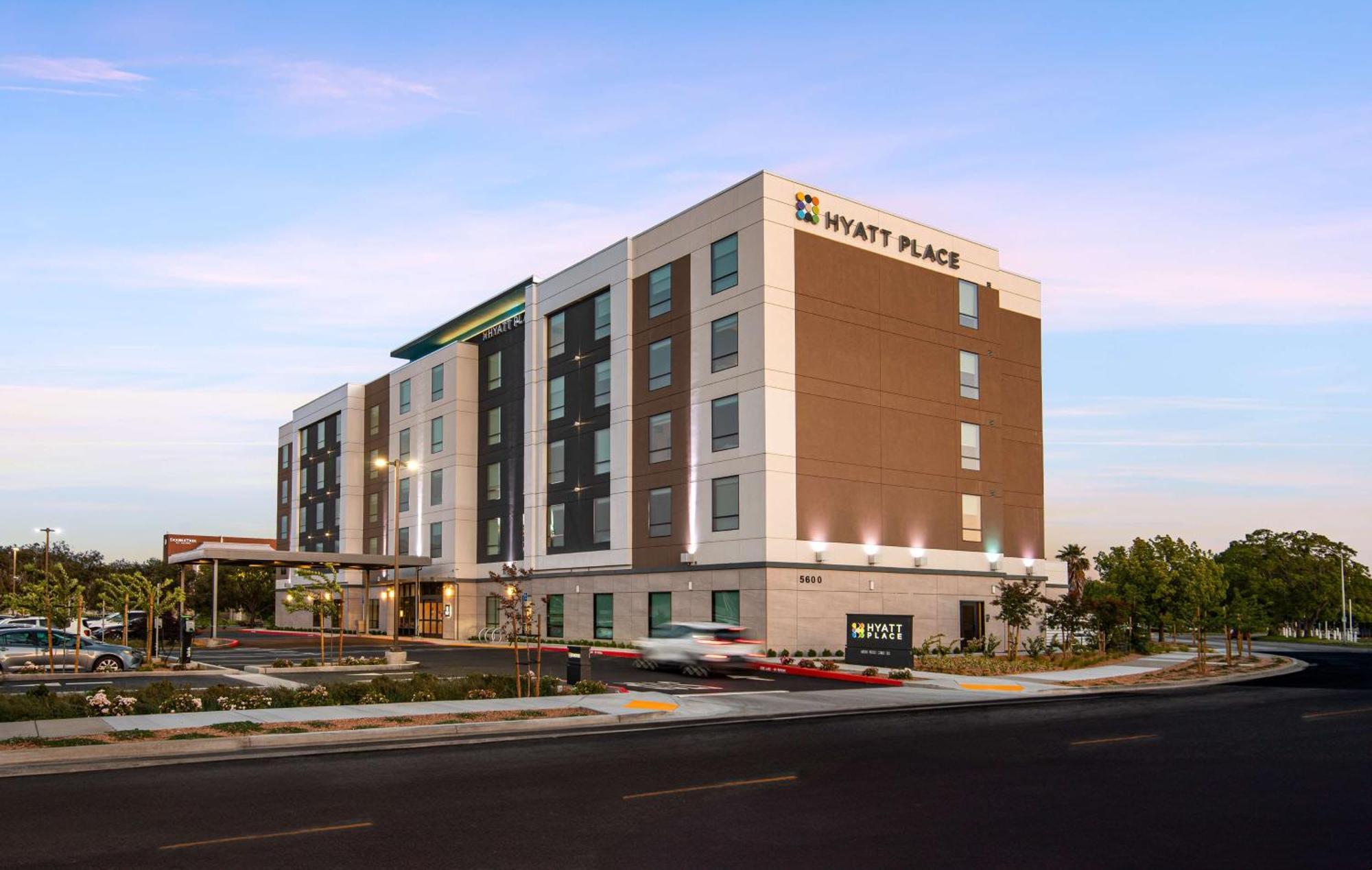 Hyatt Place Newark-Silicon Valley Exterior photo